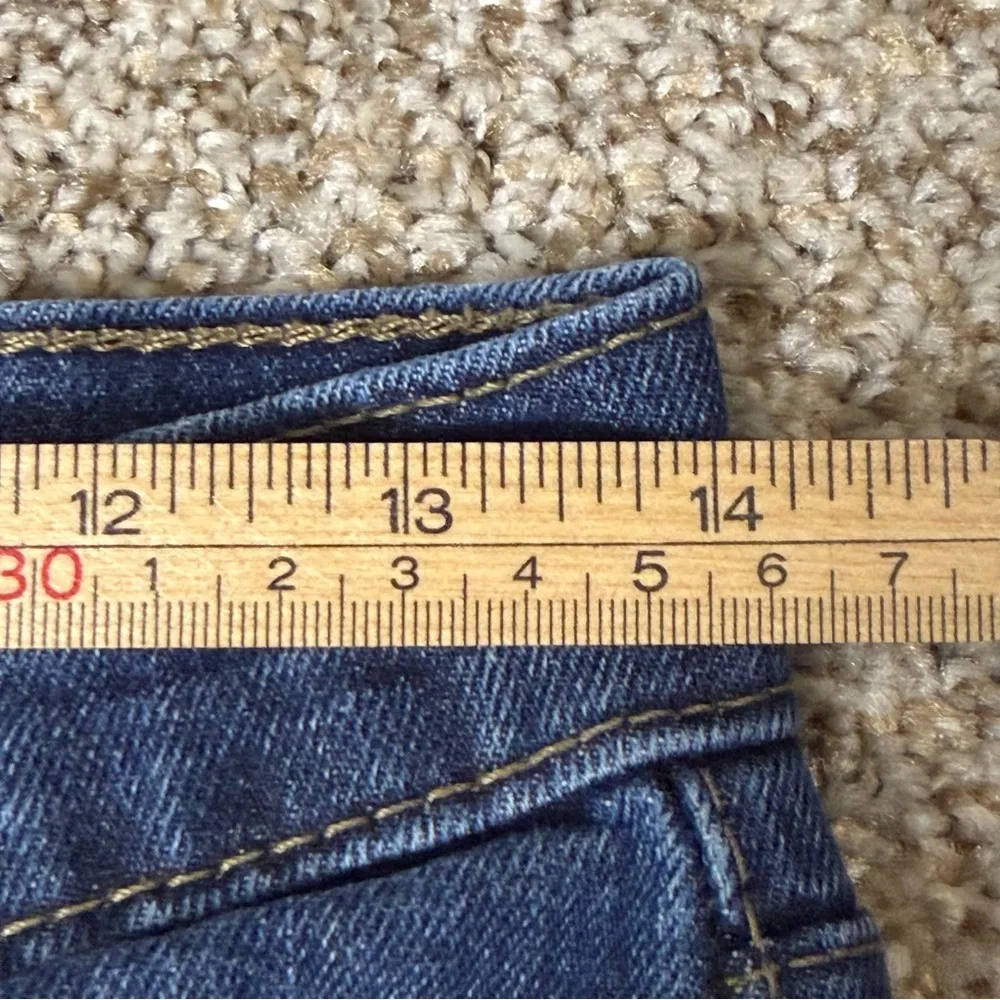 Levi’s 511 Slim Fit Jeans 28x34 Medium Wash - Picture 9 of 9